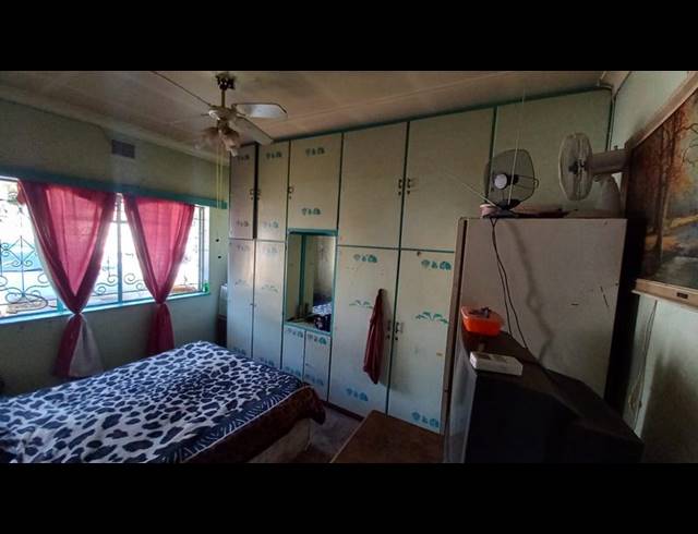 3 BEDROOM HOUSE FOR SALE IN CLAREMONT